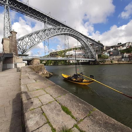 Muralha Da Barca Apartamentos Rnal Nº13939 Al,5848 Al, 6419 Al-Chamada Para A Rede Movel Nacional Porto Exterior foto