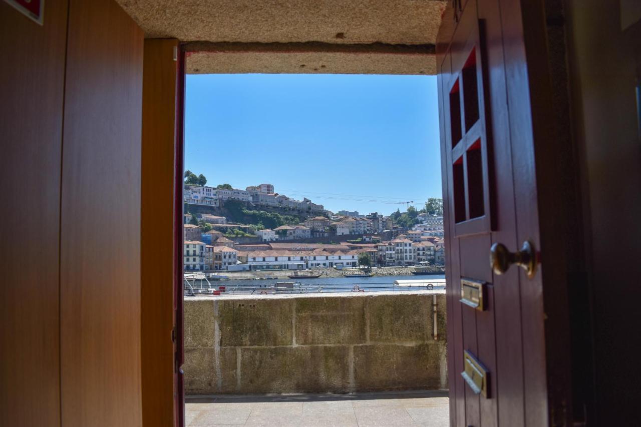 Muralha Da Barca Apartamentos Rnal Nº13939 Al,5848 Al, 6419 Al-Chamada Para A Rede Movel Nacional Porto Exterior foto